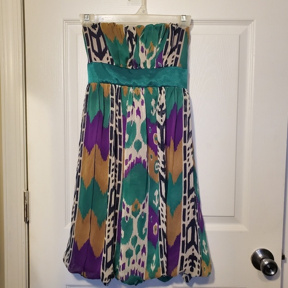 Dresses & Skirts - 💐5/$15 Twenty-one Junior Strapless Dress